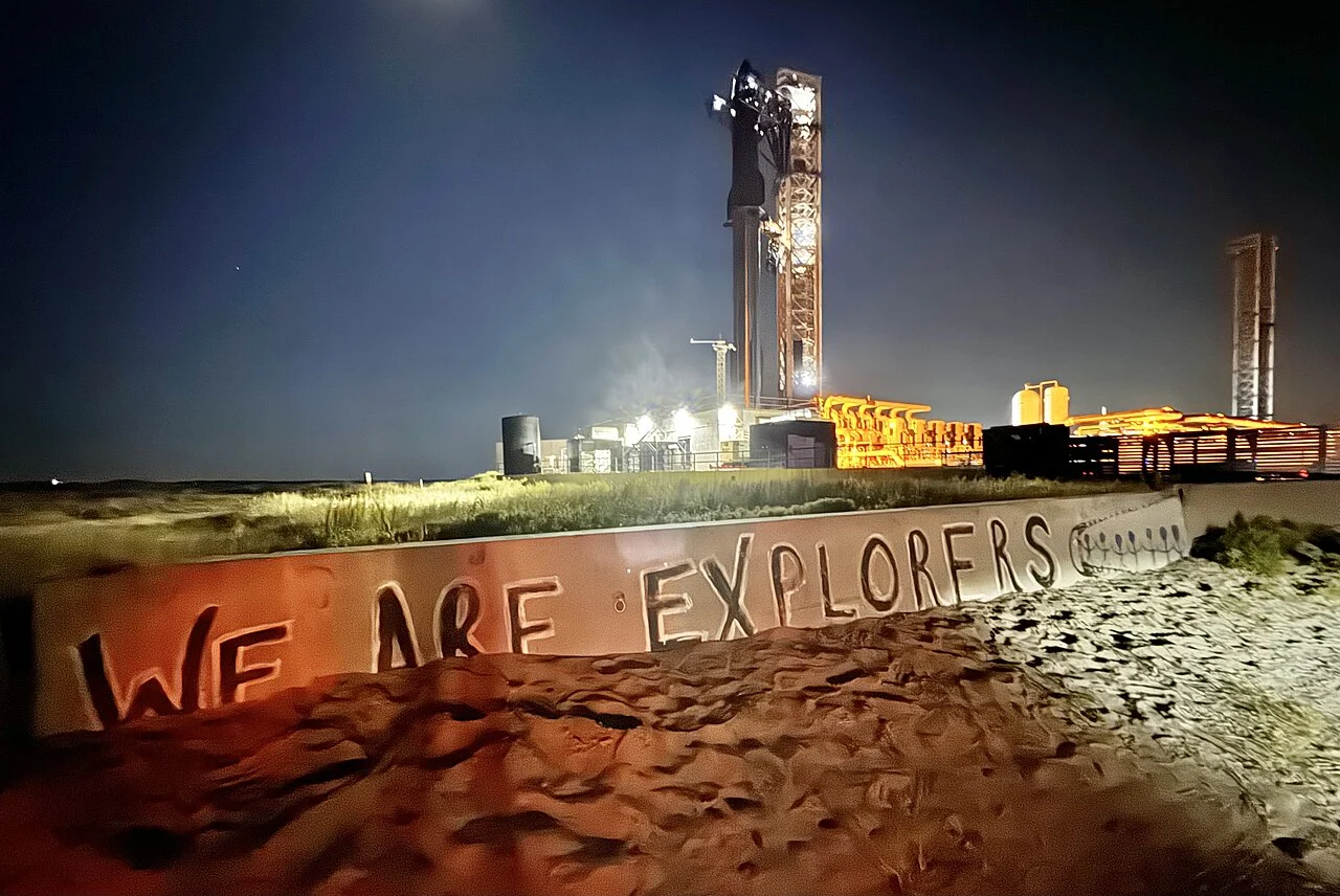 A SpaceX Starship rocket on its launch pad before a test flight