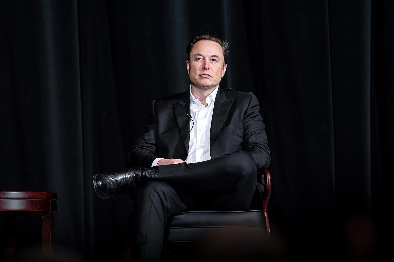 Elon Musk speaking at the U.S. Air Force Academy in April 2022